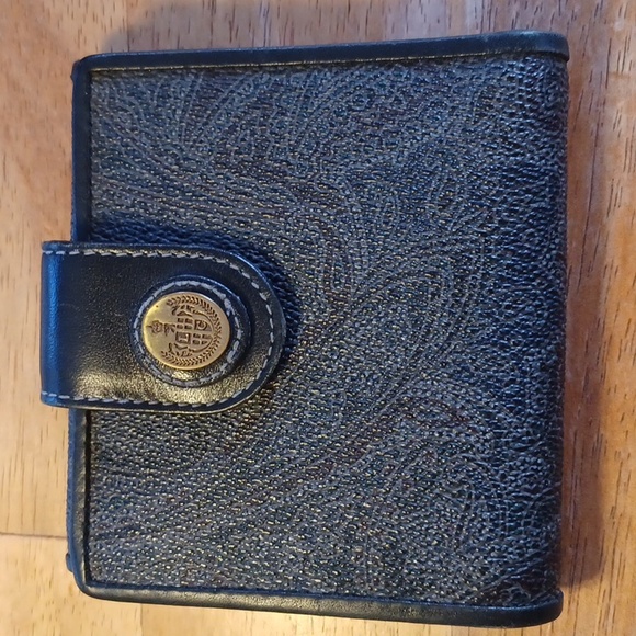 Genuine Leather Vintage Liz Claiborne Wallet. - Picture 2 of 8